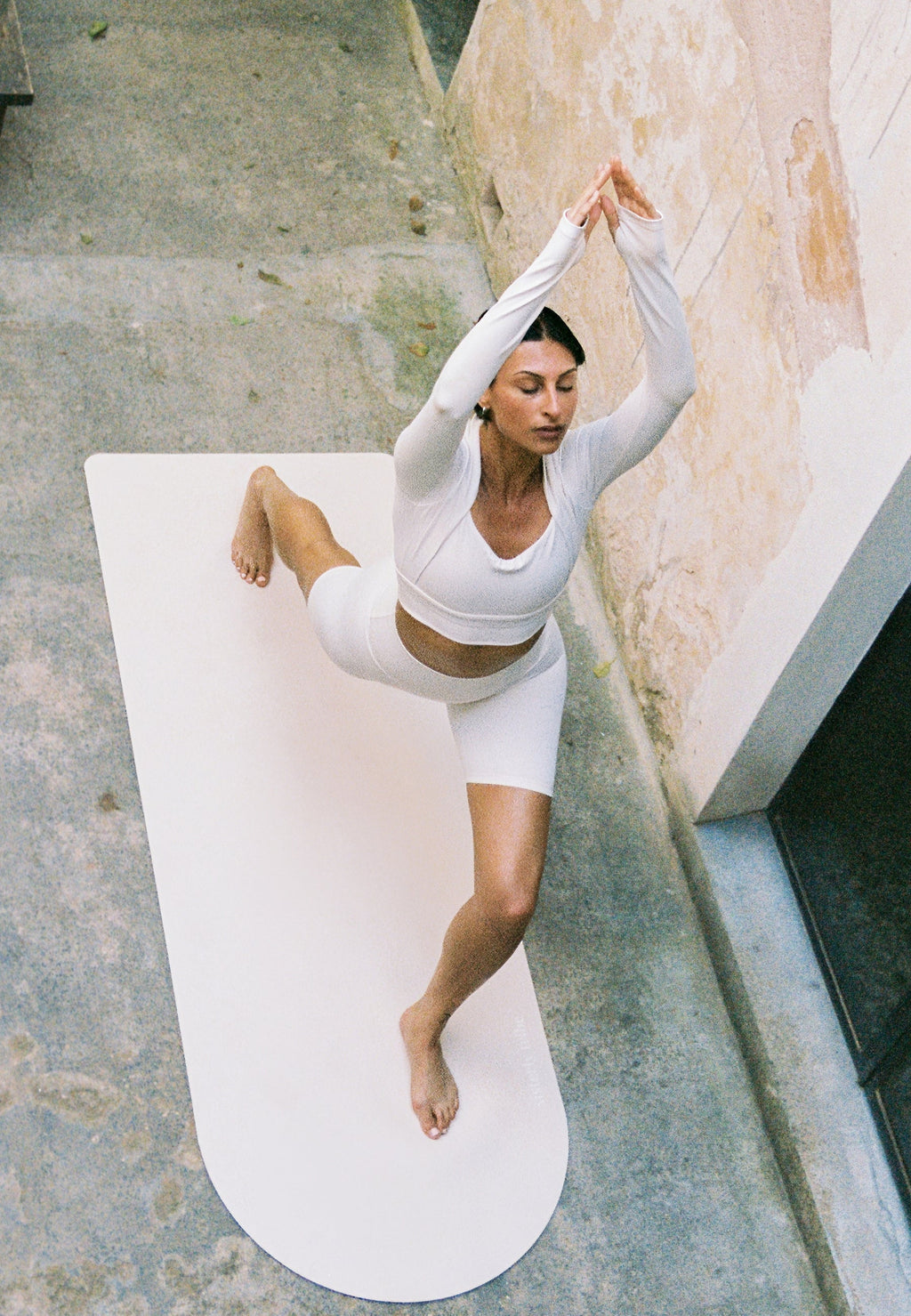 KINRA Self Care Yoga Mat