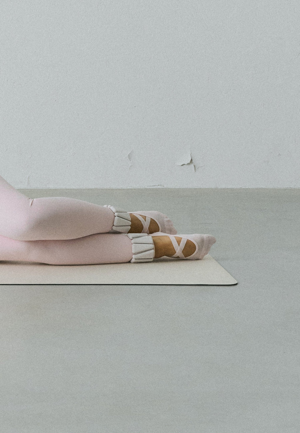 KINRA Pilates Grip Socks