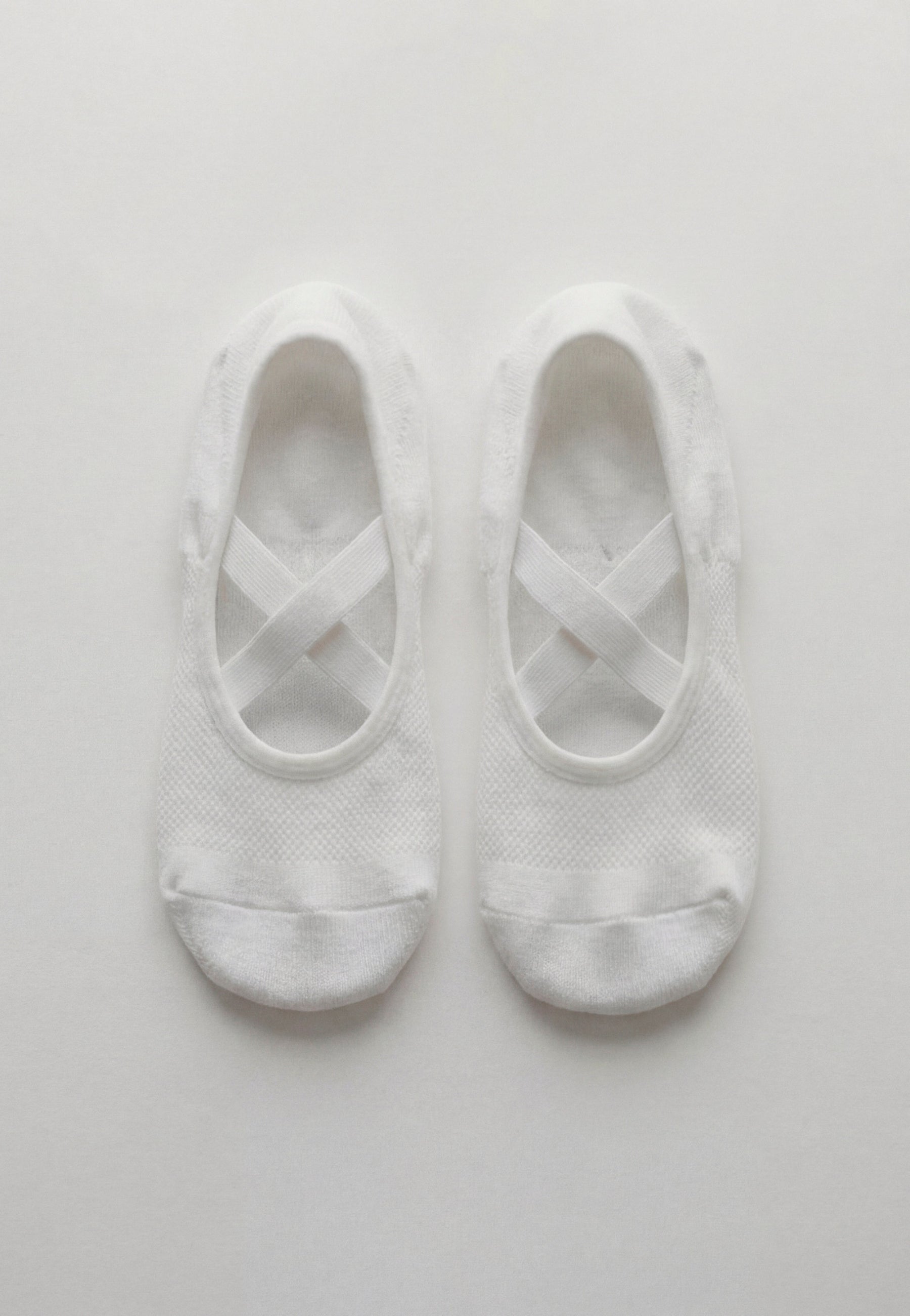 KINRA Pilates Grip Socks